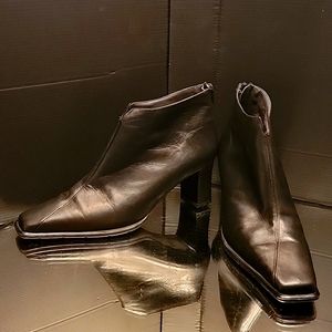 Designer Peter Kaizer black boots , zipper, made in Germany  sz 6.5